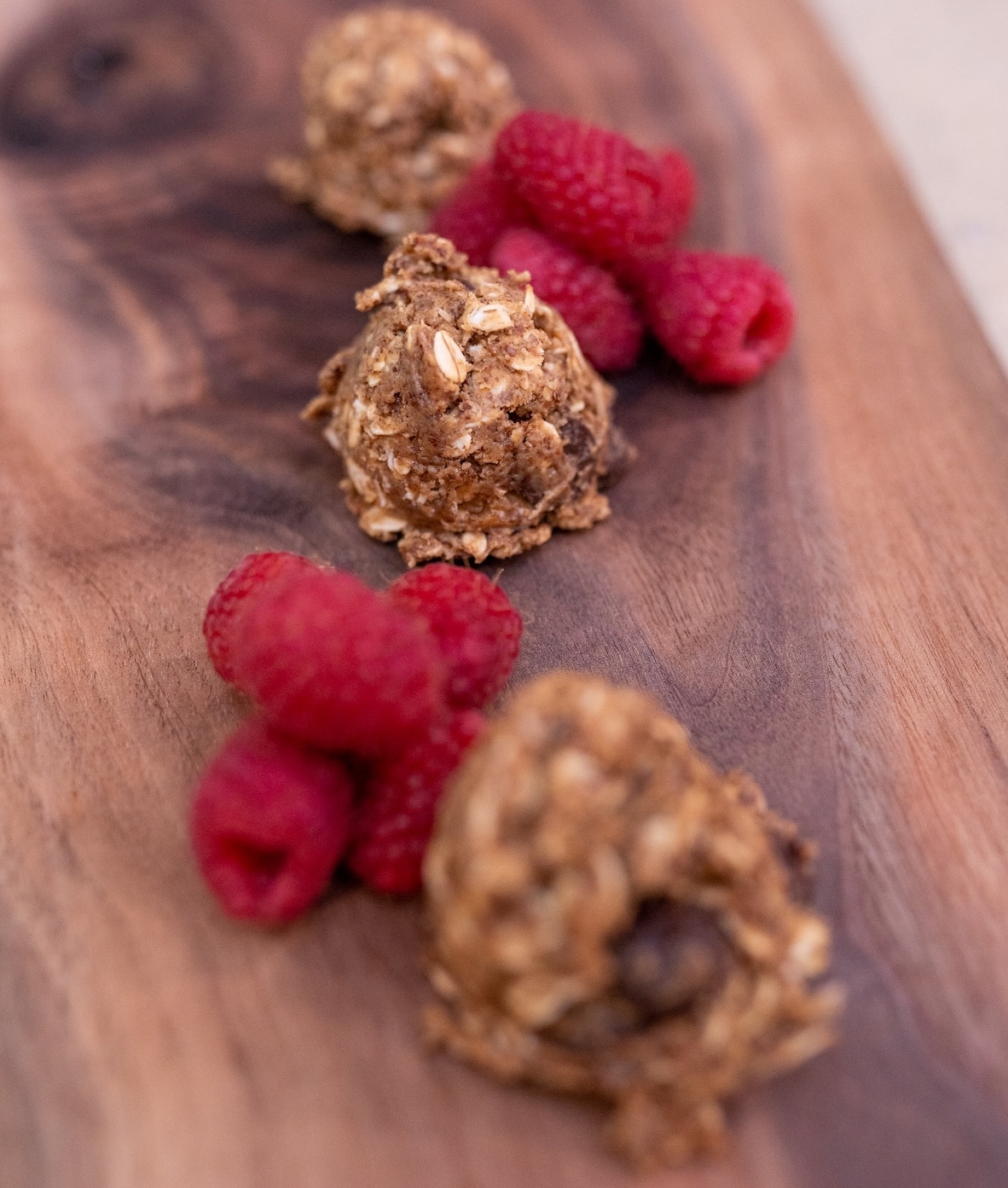 anti-inflammatory energy bites and raspberries